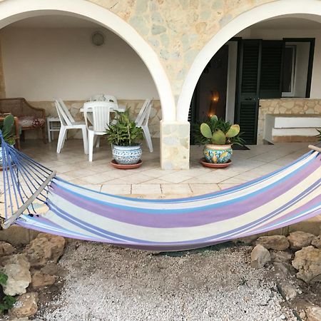 Villa Ceni appartamenti con 2 camere più servizi in villa con piscina Marinella di Selinunte Extérieur photo