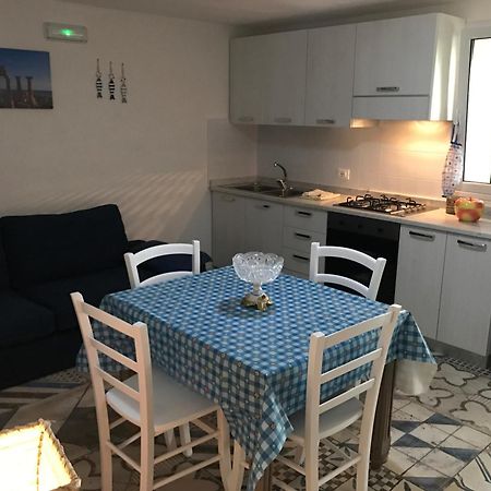 Villa Ceni appartamenti con 2 camere più servizi in villa con piscina Marinella di Selinunte Extérieur photo