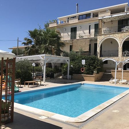 Villa Ceni appartamenti con 2 camere più servizi in villa con piscina Marinella di Selinunte Extérieur photo