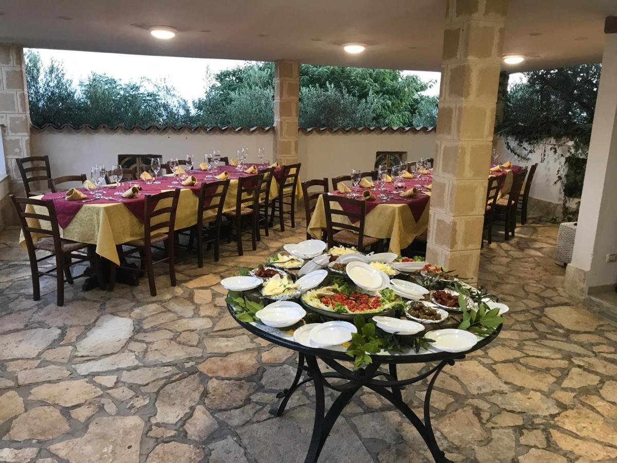 Villa Ceni appartamenti con 2 camere più servizi in villa con piscina Marinella di Selinunte Extérieur photo