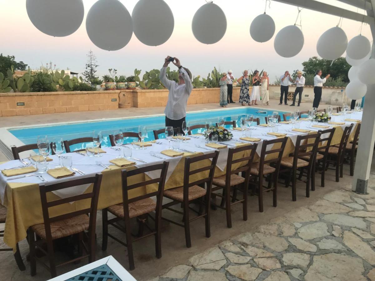 Villa Ceni appartamenti con 2 camere più servizi in villa con piscina Marinella di Selinunte Extérieur photo