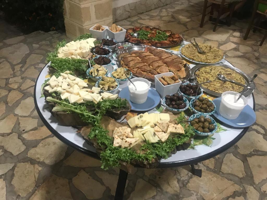 Villa Ceni appartamenti con 2 camere più servizi in villa con piscina Marinella di Selinunte Extérieur photo