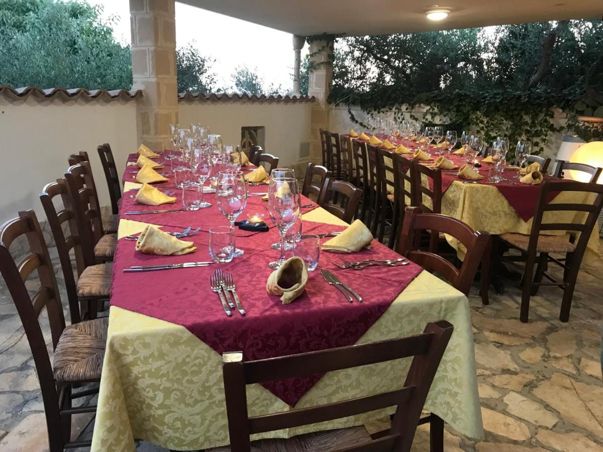 Villa Ceni appartamenti con 2 camere più servizi in villa con piscina Marinella di Selinunte Extérieur photo