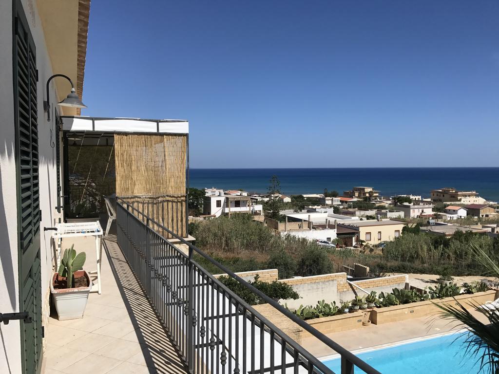 Villa Ceni appartamenti con 2 camere più servizi in villa con piscina Marinella di Selinunte Extérieur photo