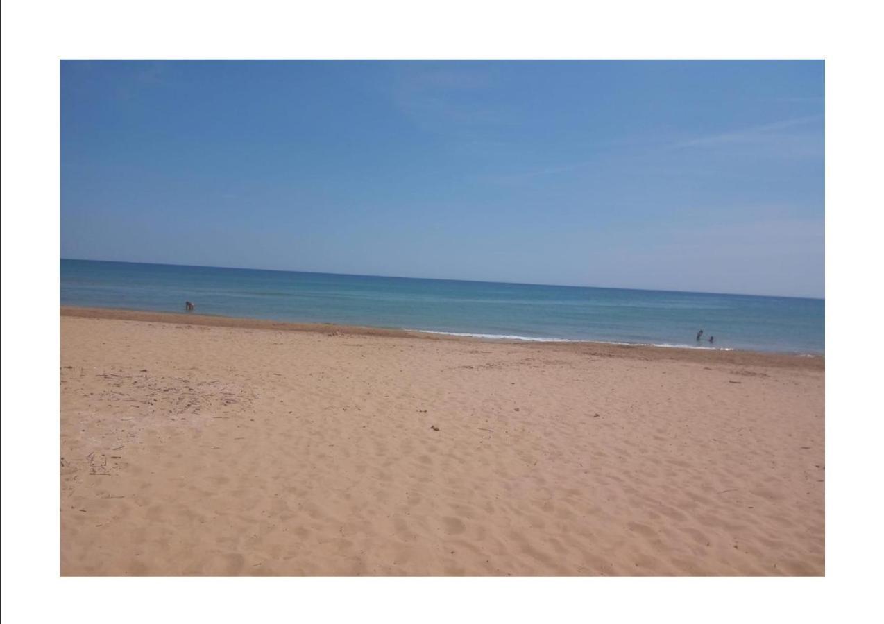Villa Ceni appartamenti con 2 camere più servizi in villa con piscina Marinella di Selinunte Extérieur photo